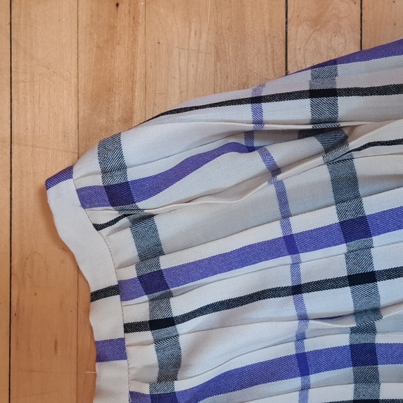 Vintage 100% Pure Virgin Wool Skirt - Made in Canada - 1970's School Girl Skirt - Picture 2 of 6